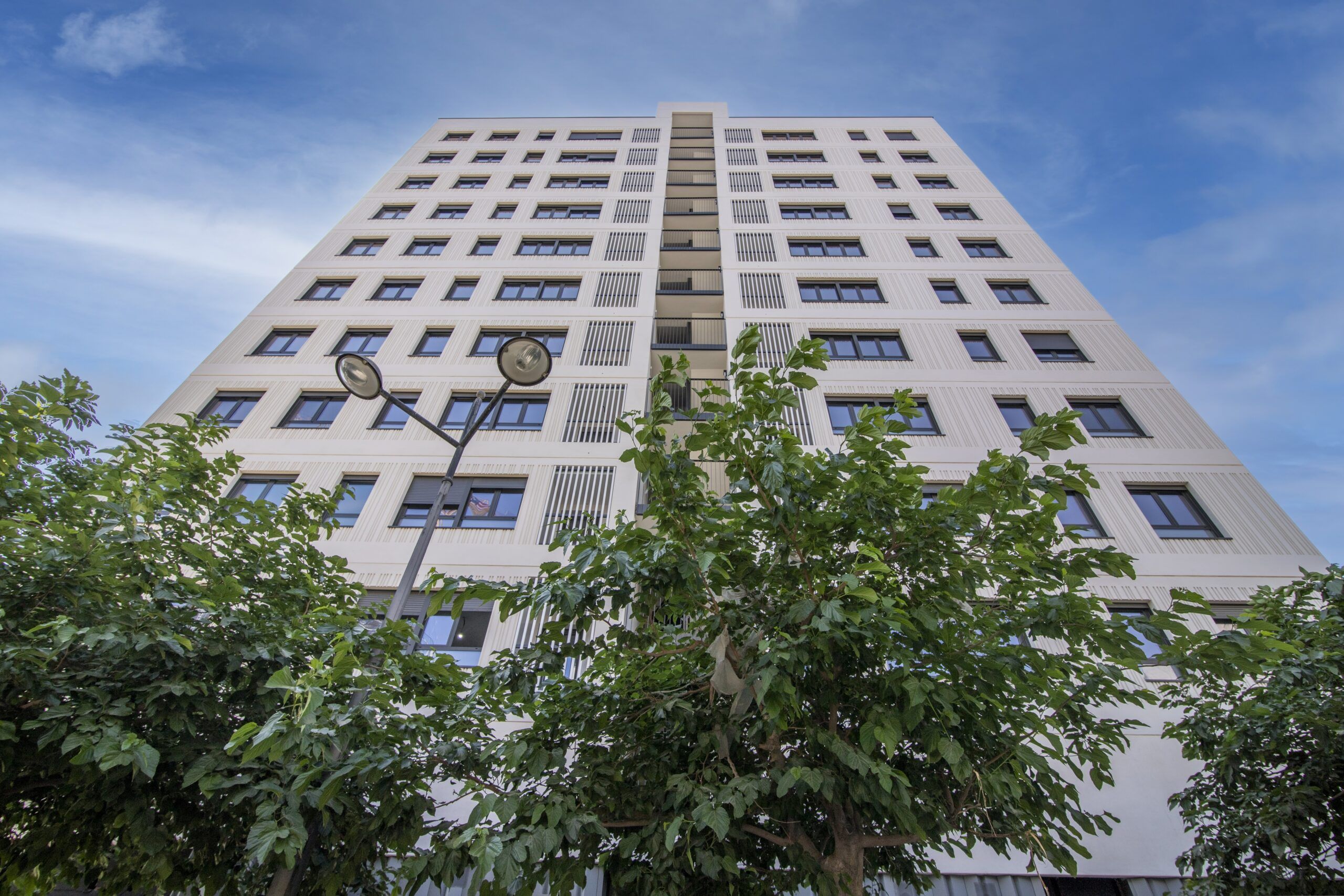 41 VIVIENDAS VPPA (ALQUILER) DE CONSUMO PRACTICAMENTE NULO. VALENCIA. AUMSA